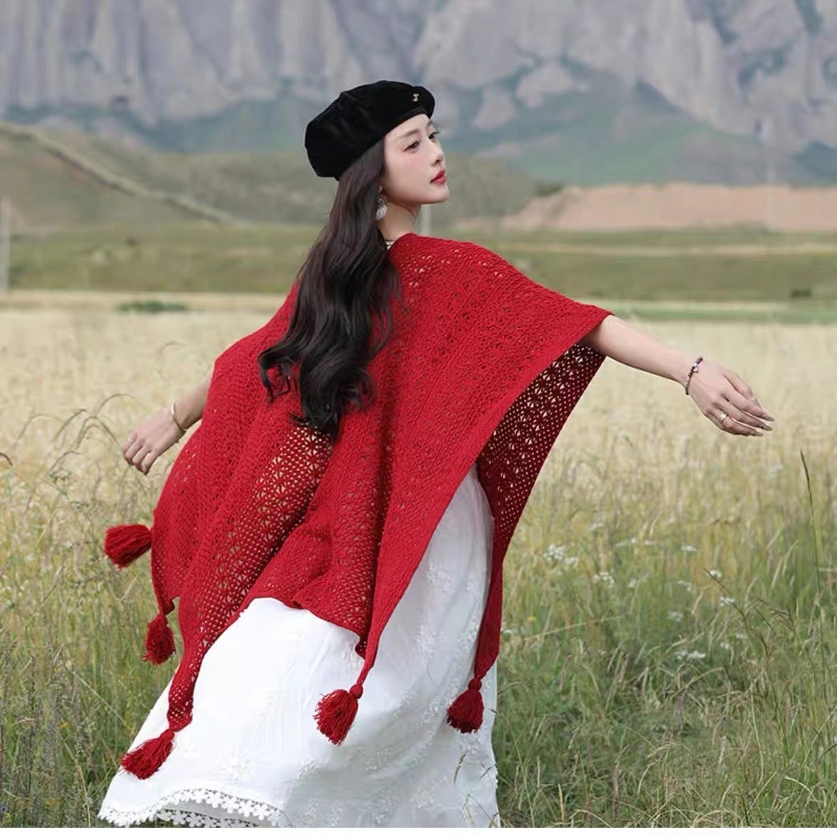 Womens Knitted Tassel-Trimmed Open-Front Cape For Photos - Image 2