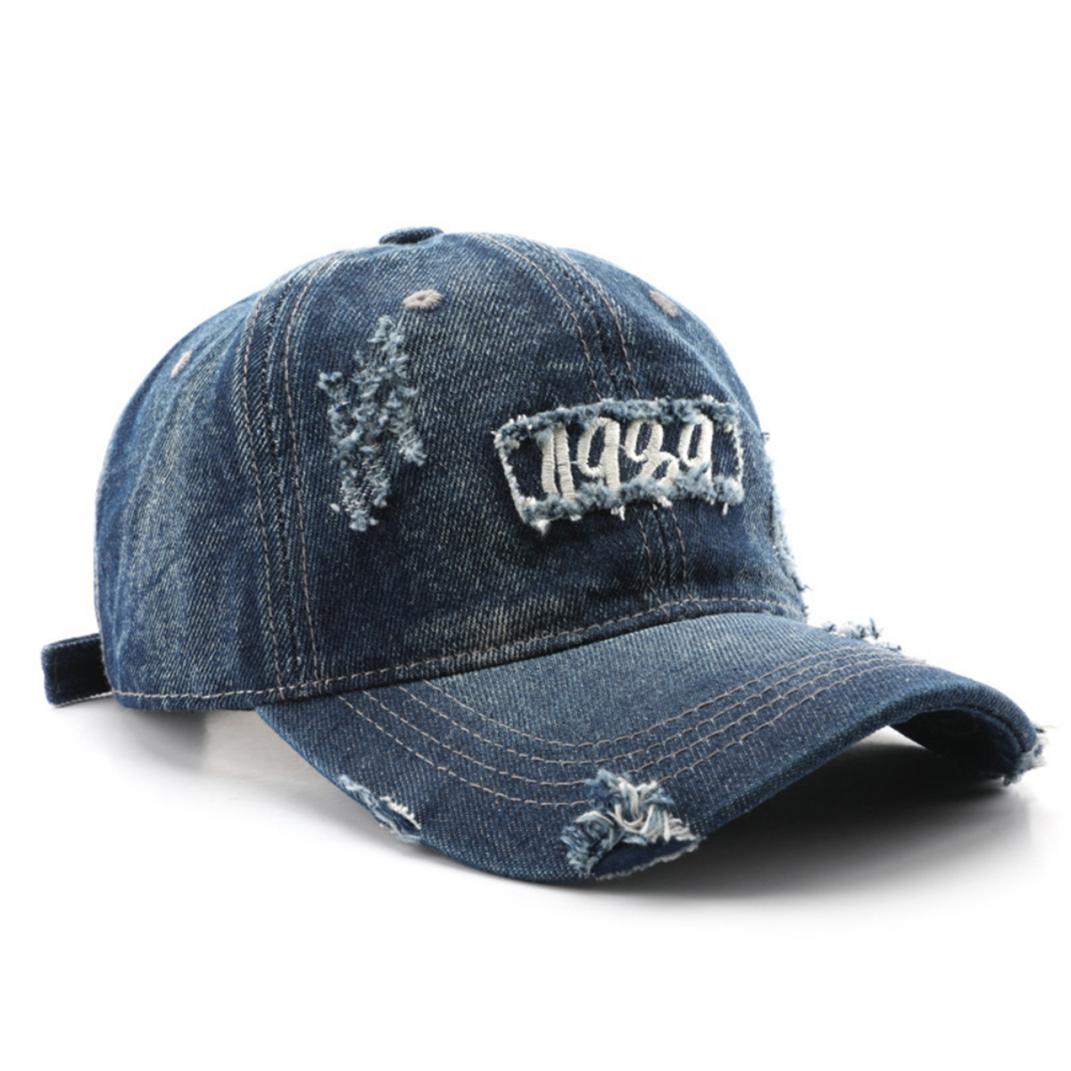 Single-color Embroidered Label With Frayed Edges, Washed And Aged For A Retro And Casual Look. Baseball Cap With Curved Brim, Suitable For Street Entertainment And Travel. - Image 3