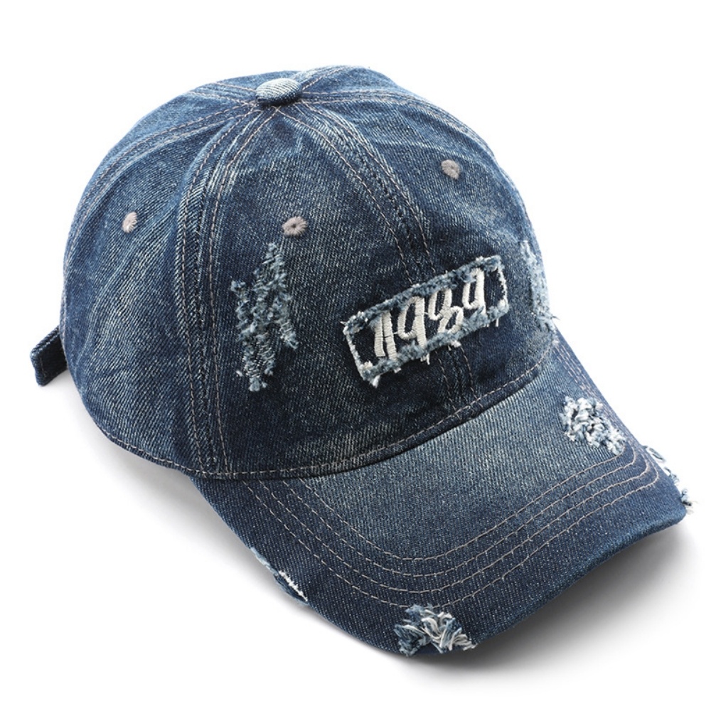 Single-color Embroidered Label With Frayed Edges, Washed And Aged For A Retro And Casual Look. Baseball Cap With Curved Brim, Suitable For Street Entertainment And Travel. - Image 4