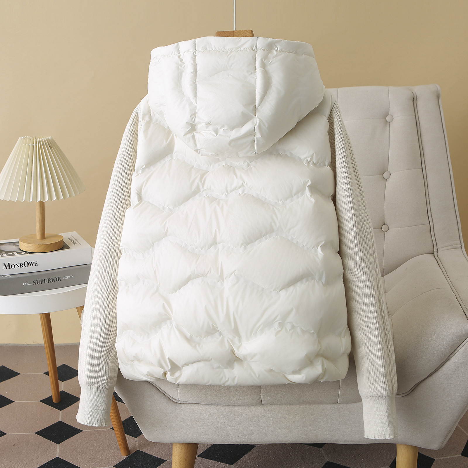 Plus-size Short Down Jacket With Patchwork Sleeves - Image 5