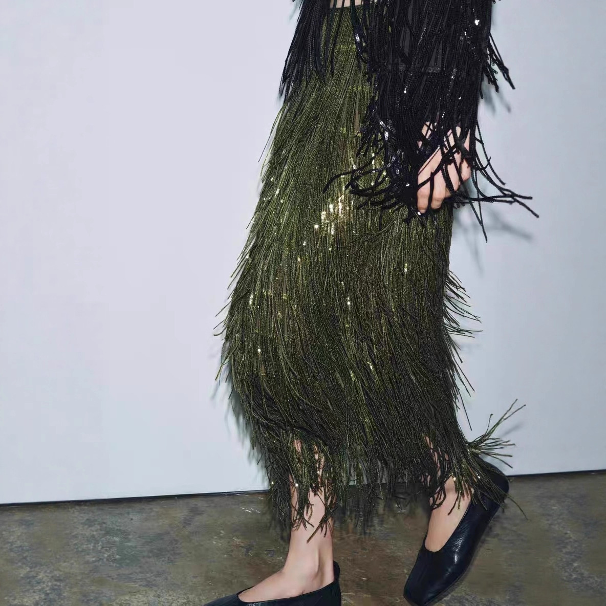 Fashionable Beaded Tassel Party Skirt In Solid Color - Image 2